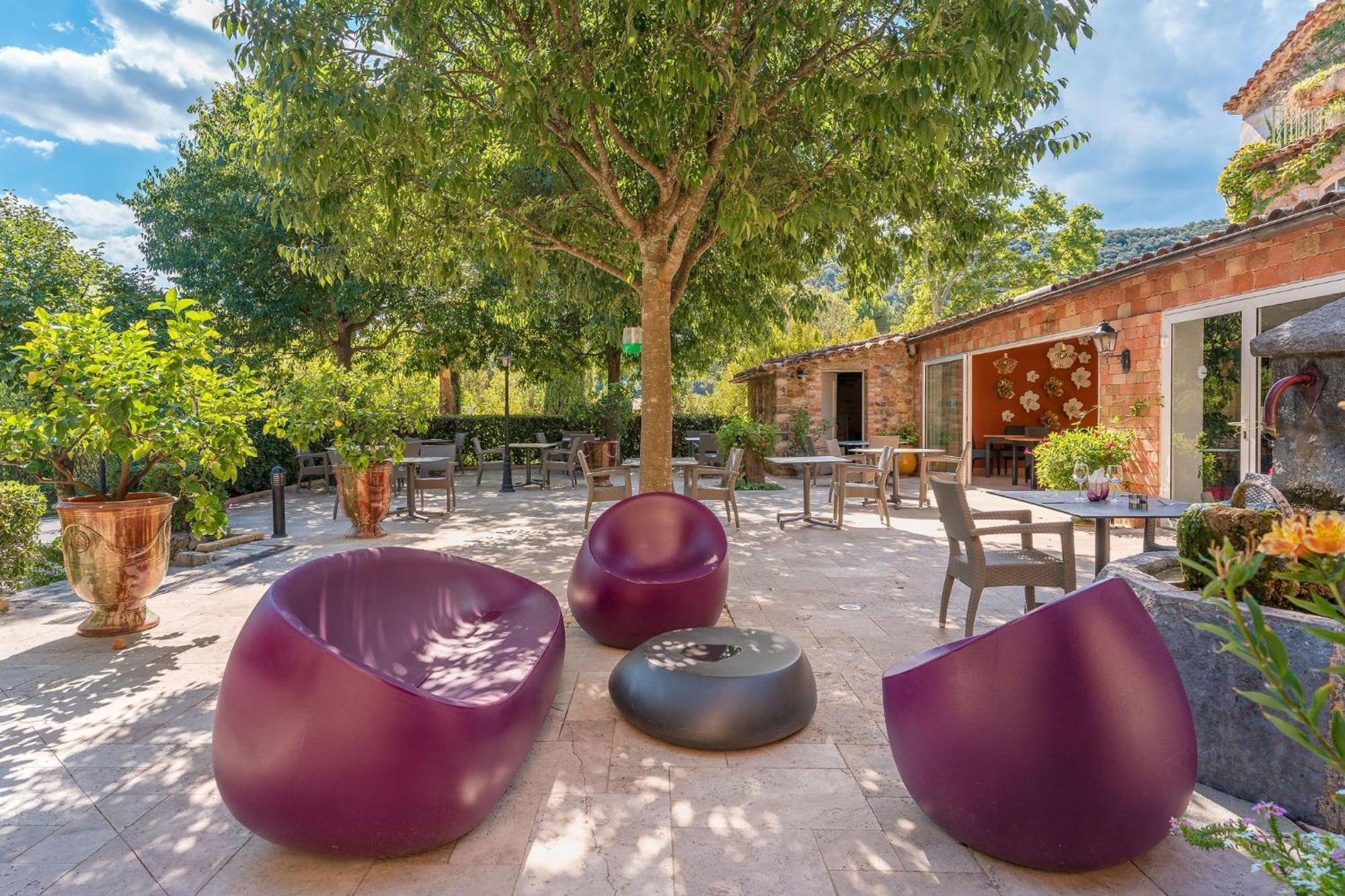 Logis Hotel Restaurant Le Pradinas Anduze Exterior photo
