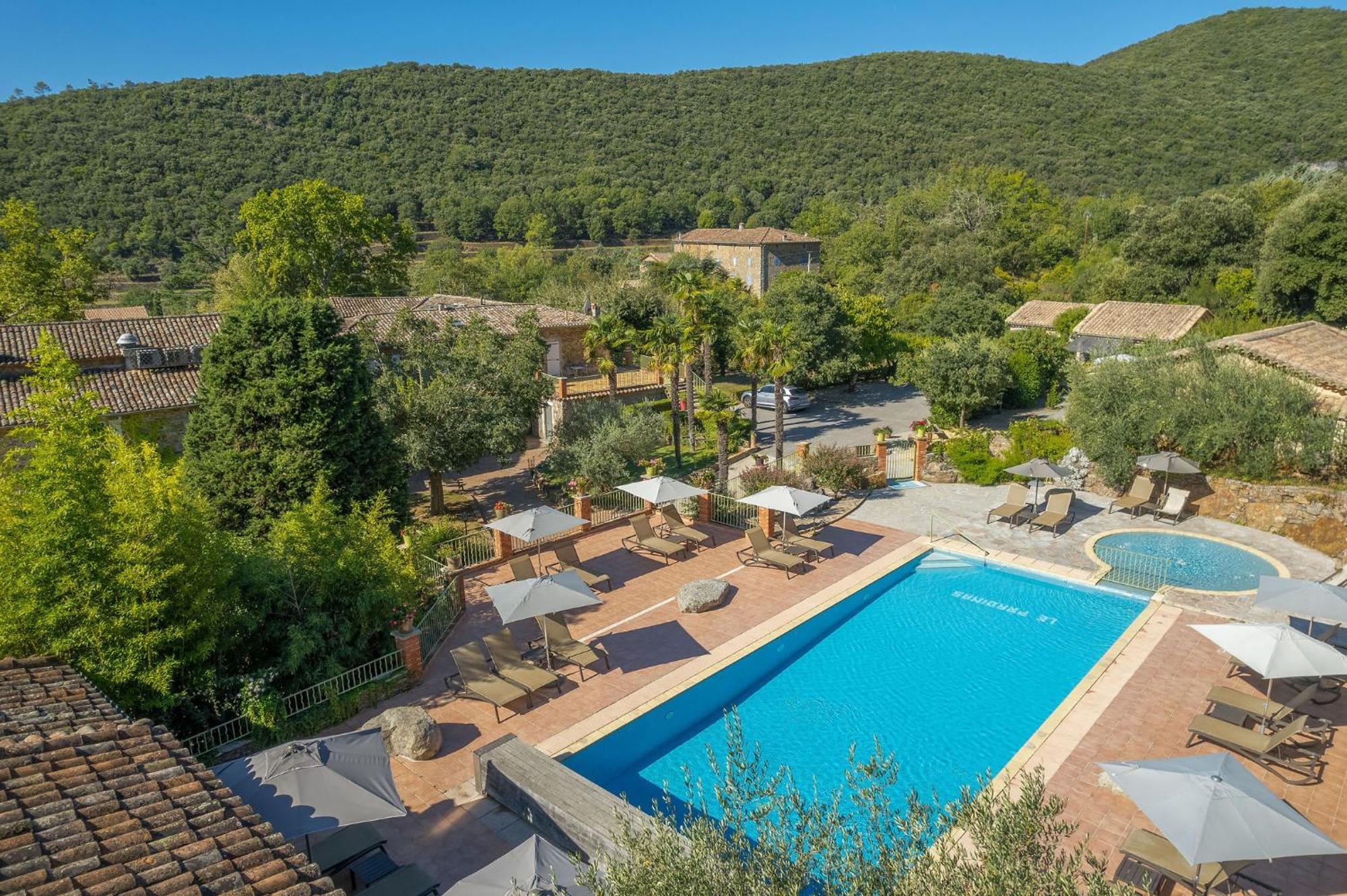 Logis Hotel Restaurant Le Pradinas Anduze Exterior photo