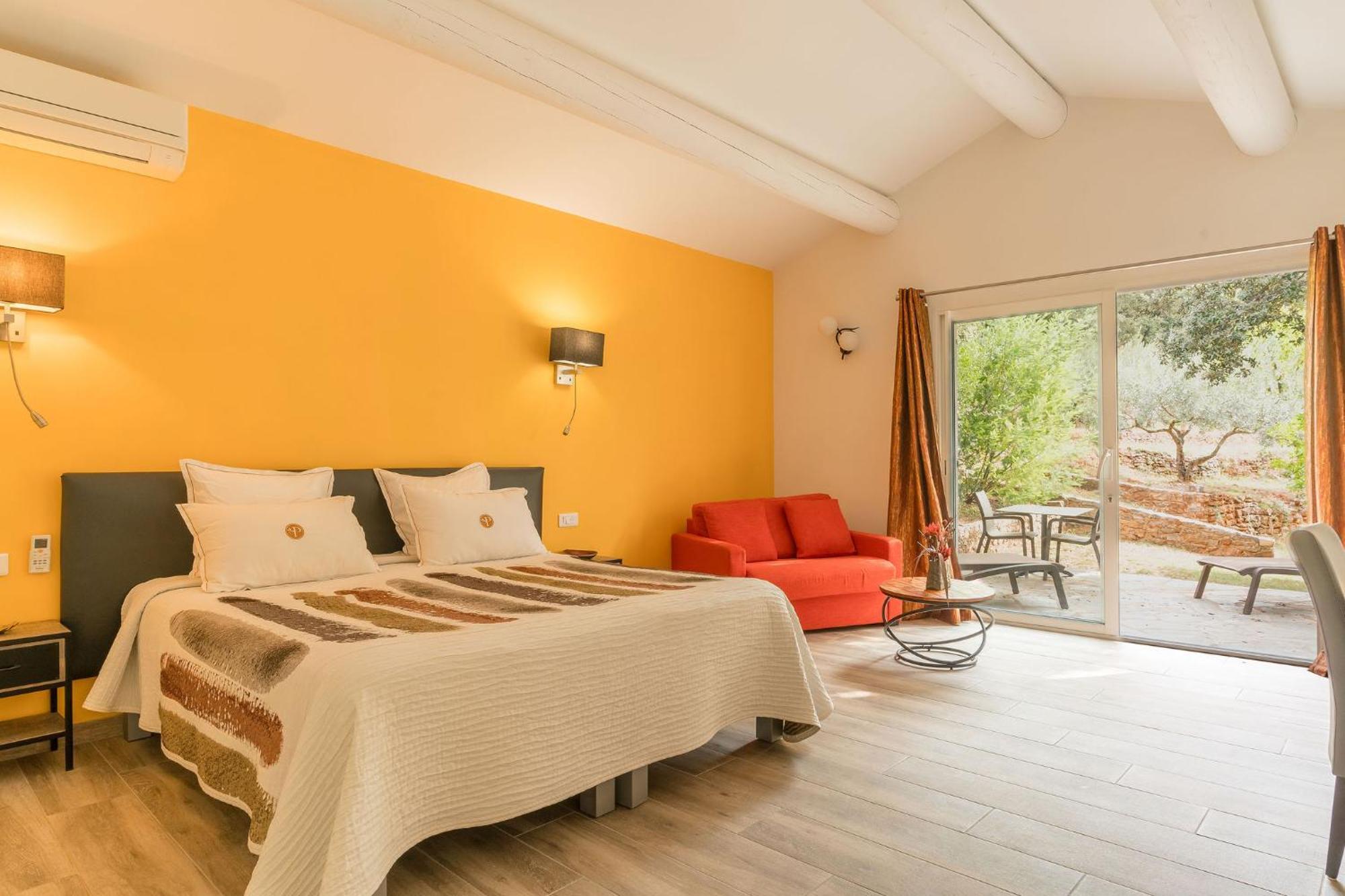 Logis Hotel Restaurant Le Pradinas Anduze Exterior photo