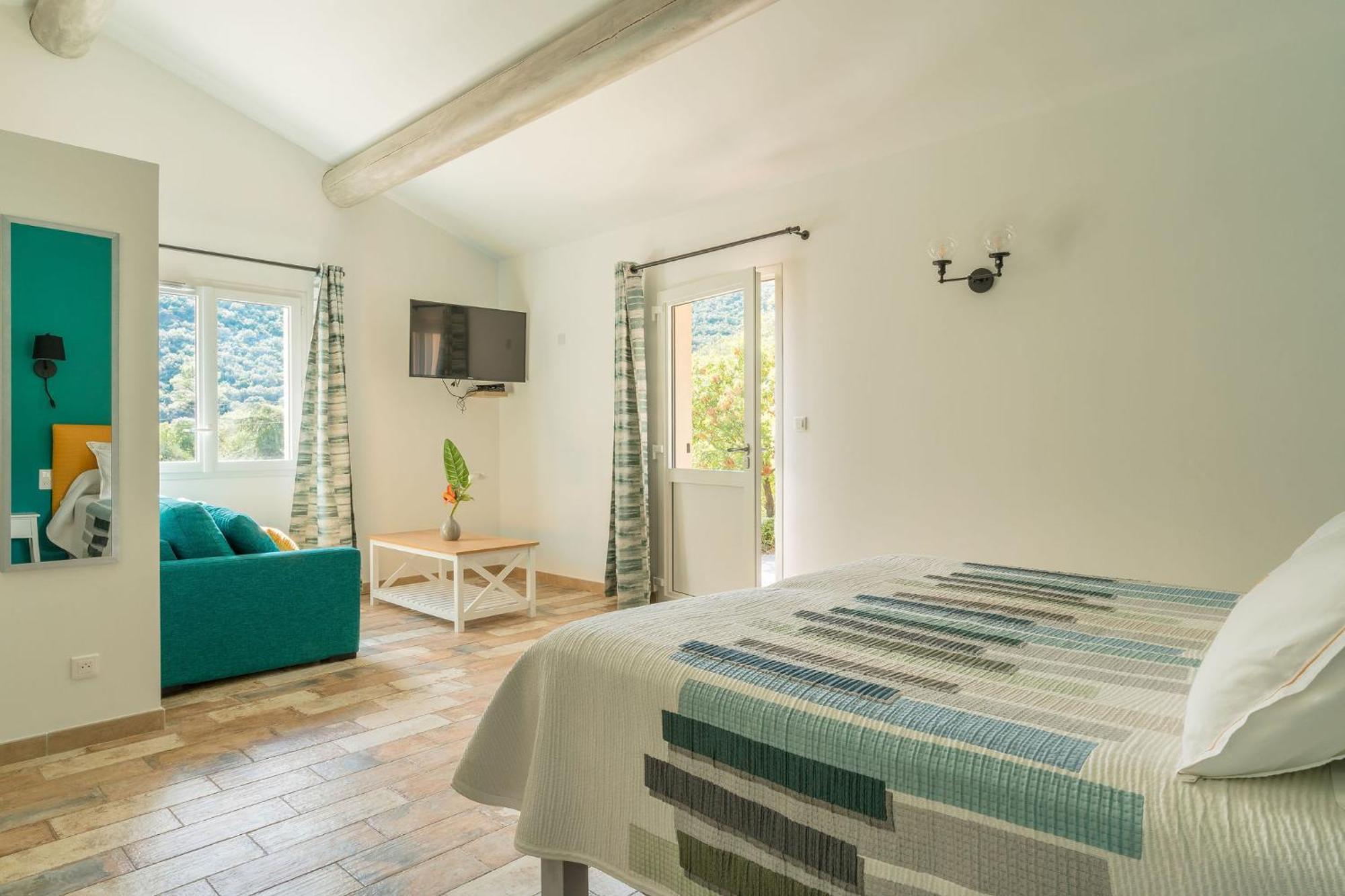 Logis Hotel Restaurant Le Pradinas Anduze Exterior photo