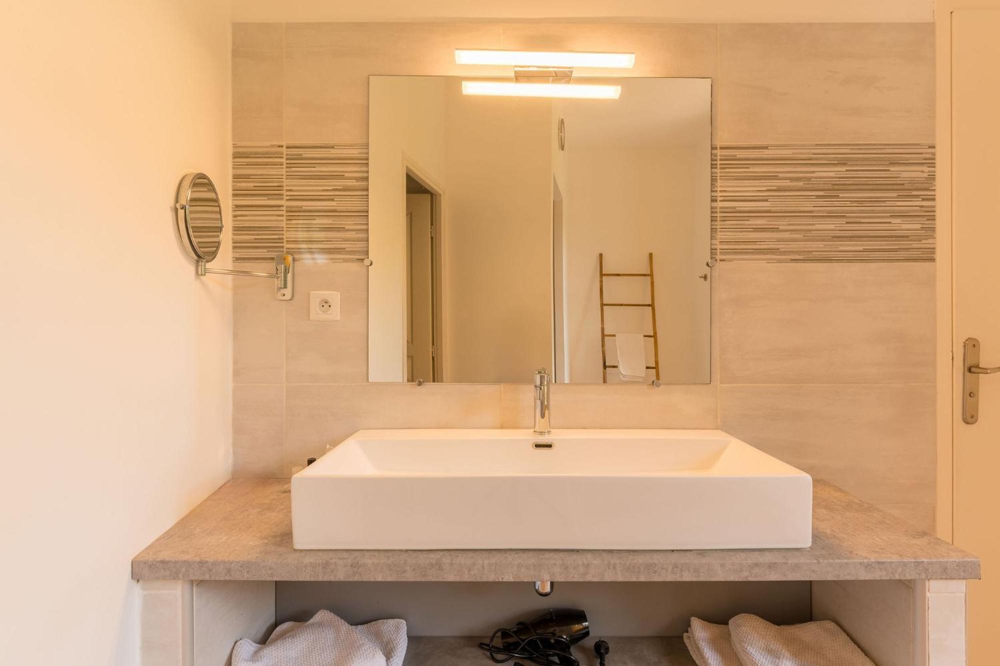 Logis Hotel Restaurant Le Pradinas Anduze Room photo