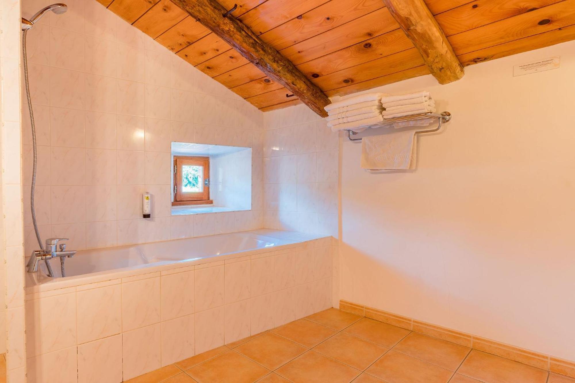 Logis Hotel Restaurant Le Pradinas Anduze Room photo
