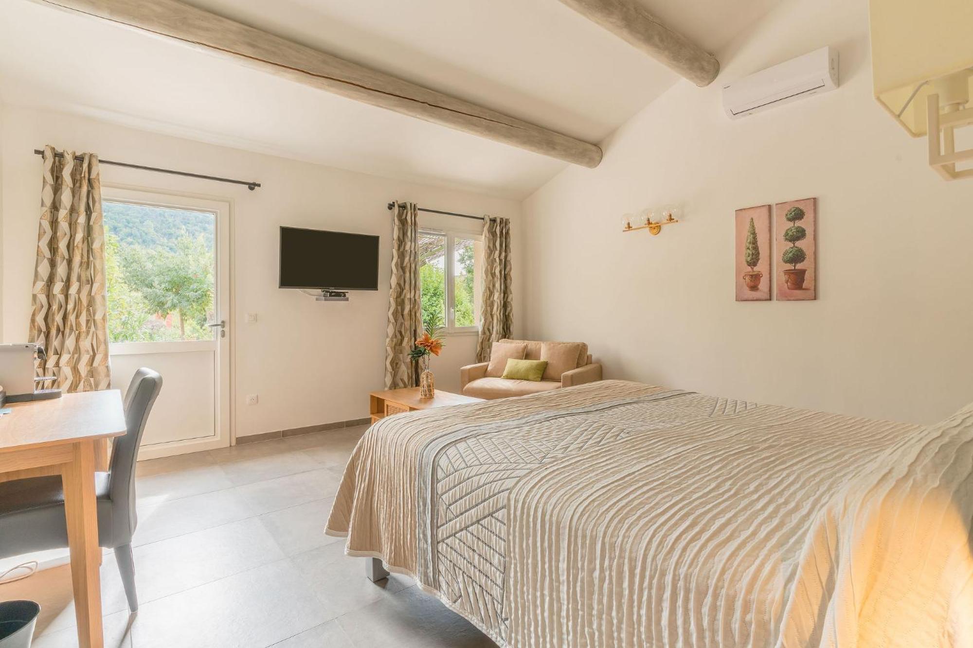 Logis Hotel Restaurant Le Pradinas Anduze Exterior photo